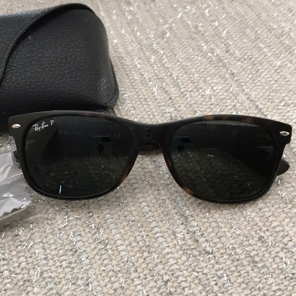 Ray Ban Tortoise Wayfayers